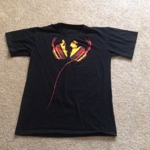 Small HowloScream tshirt